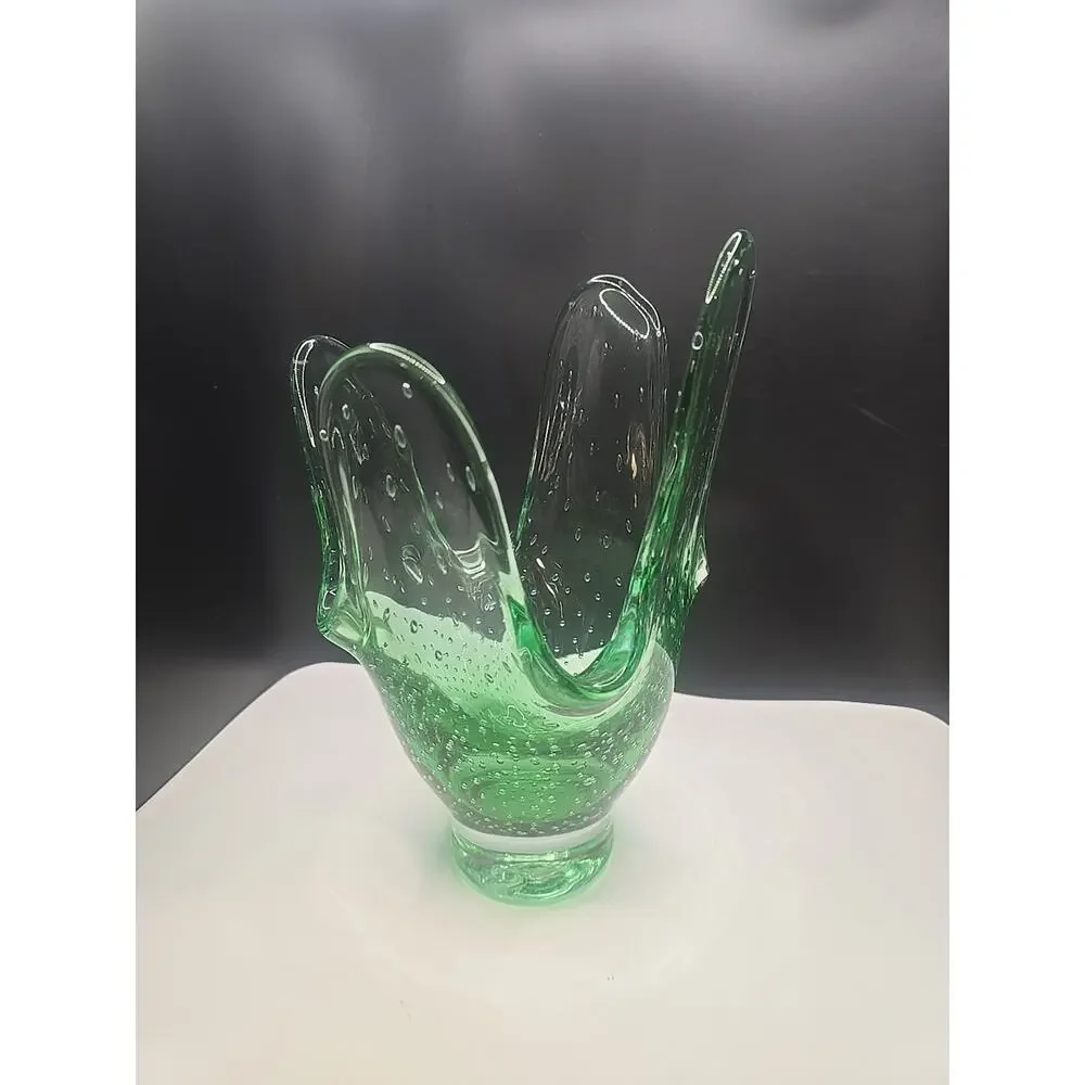 Murano Bubble Art 4 Finger‎ Swung Vase, Light Green